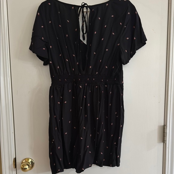 Arizona Jean Company Black Floral Romper - Size XL - Picture 3 of 7